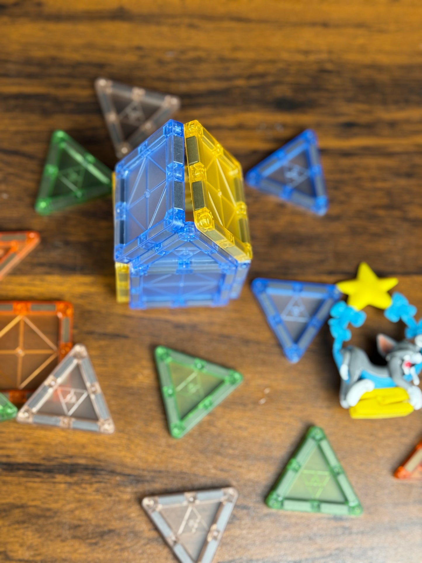 20 Pcs Tiles Magnetic Building Blocks for Kids (FK9808)