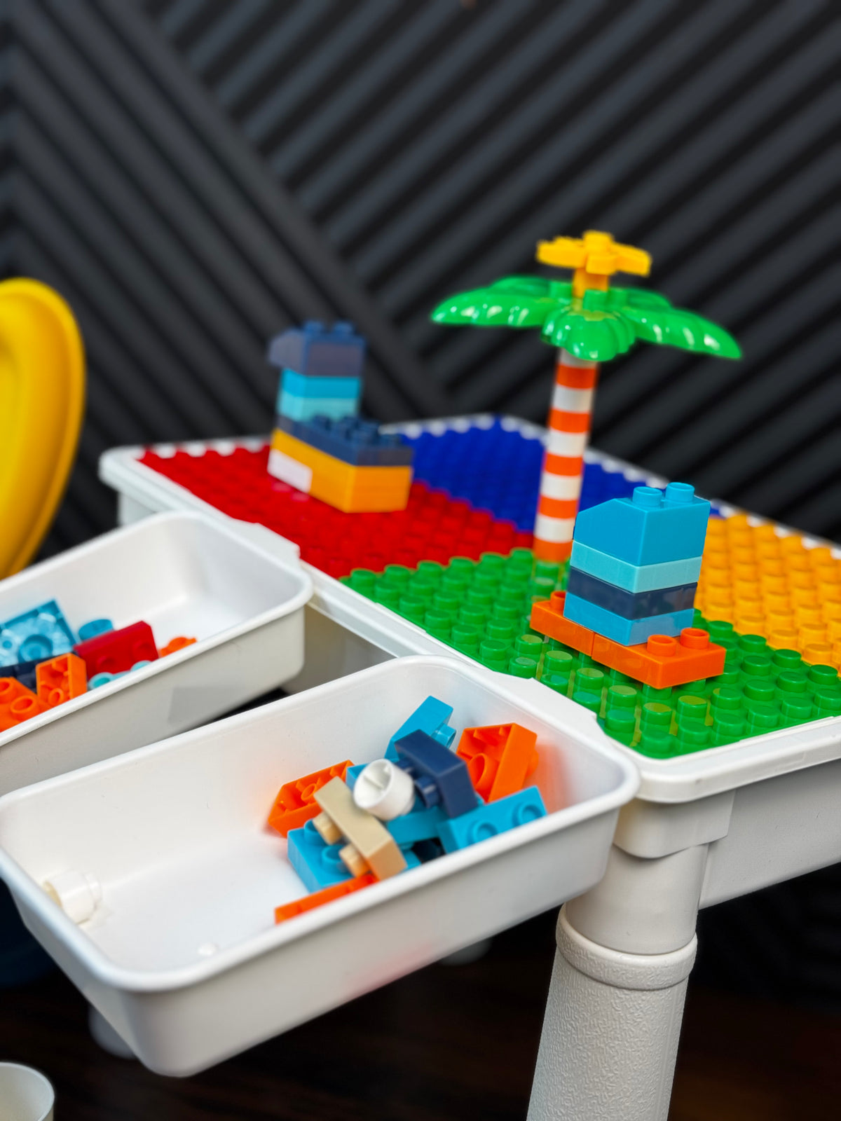 DIY Animal World Table Building Blocks For Kids - 102 Pcs