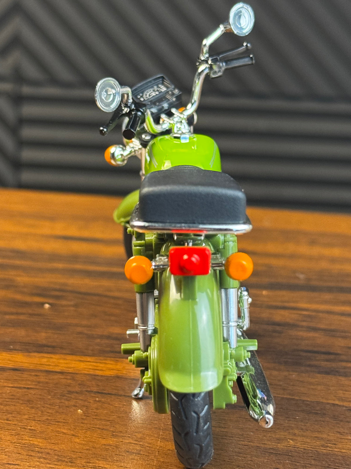 Honda 70 Bike Diecast Model Motorcycle (HL-M102A)