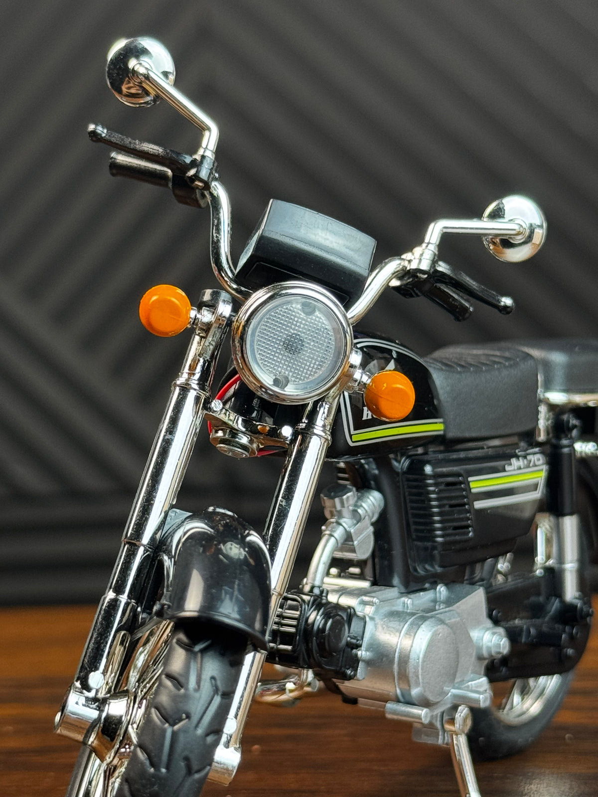 Honda 70 Bike Diecast Model Motorcycle (HL-M102A)