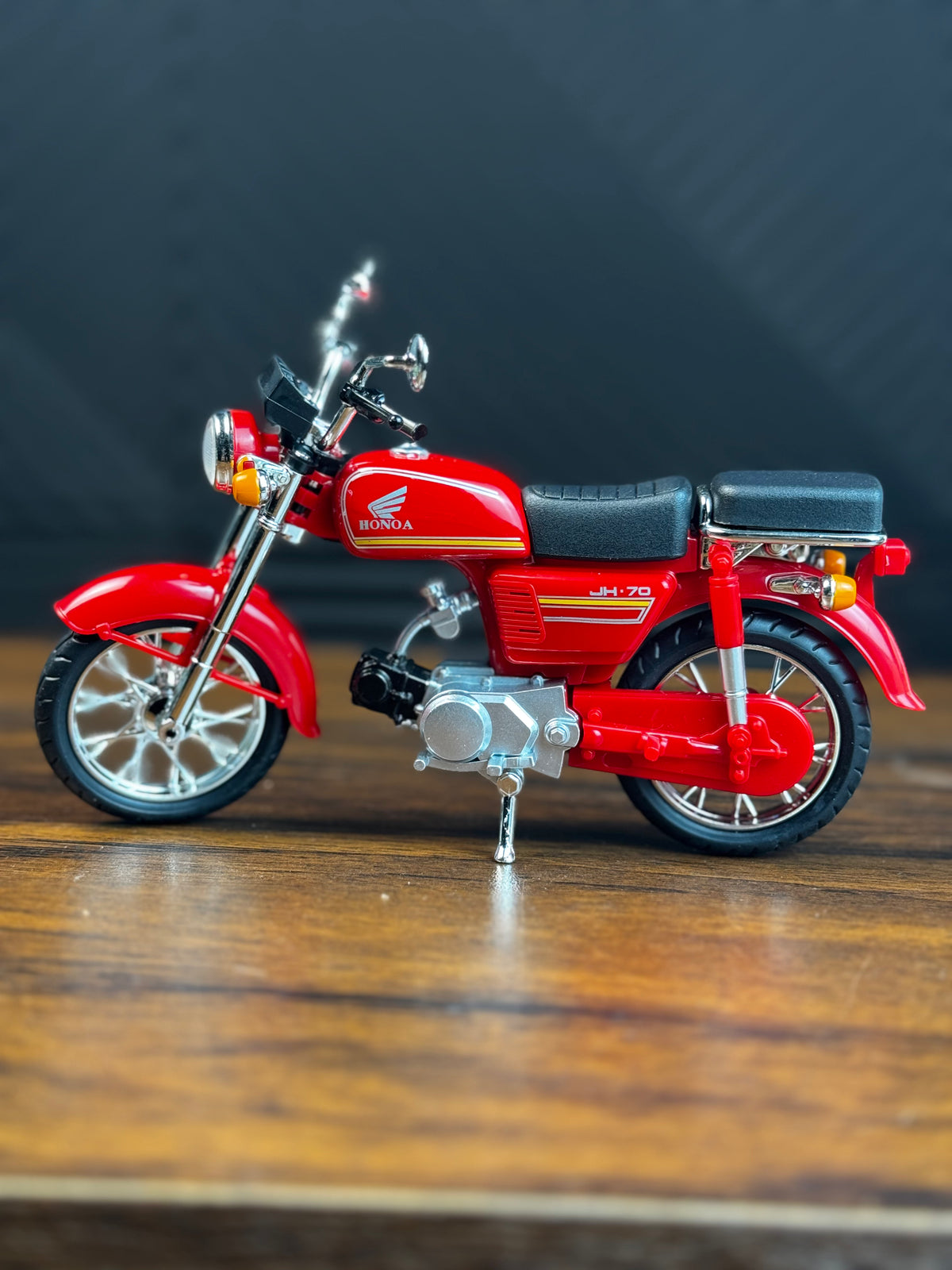 Honda 70 Bike Diecast Model Motorcycle (HL-M102A)