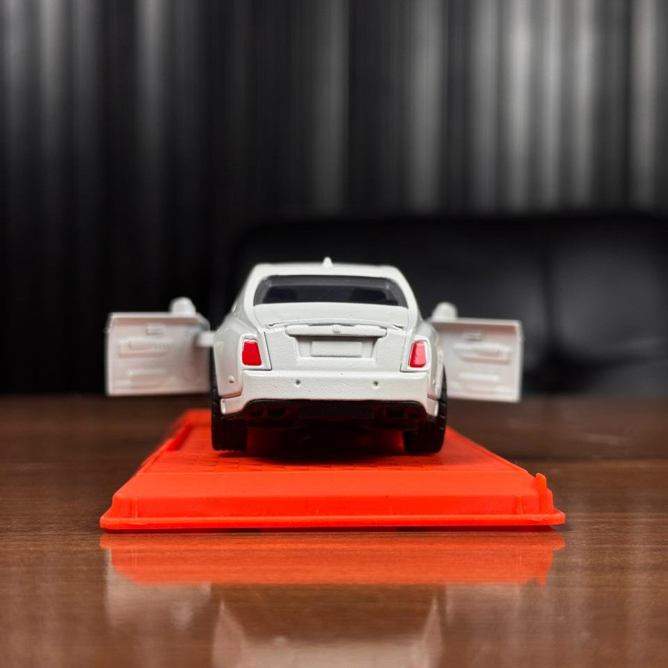 Rolls Royce Phantom 1:36 Premium Die-Cast (Random Color | W36888)