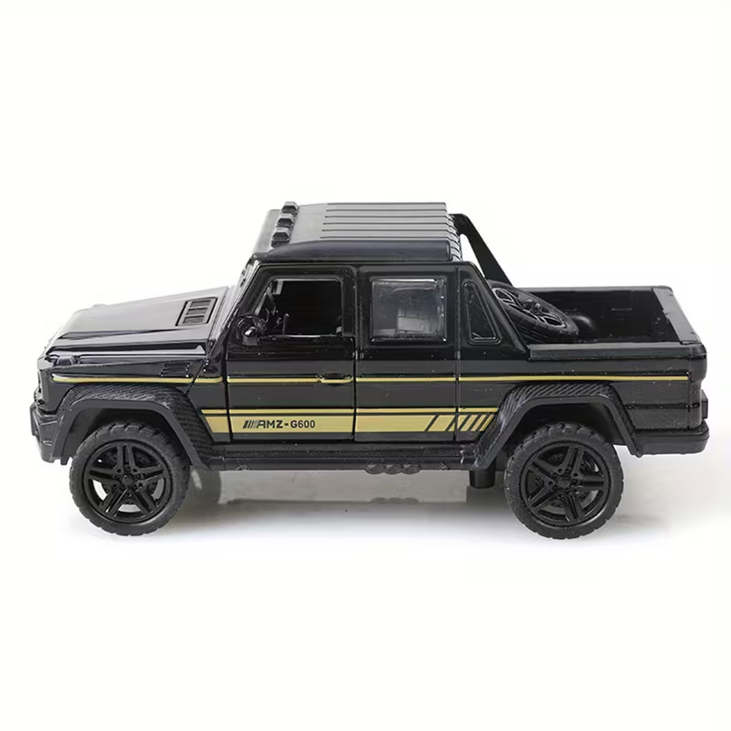 Pull-Back Luxury Metal 1:32 Scale Die-Cast Trucks (Random Colors)