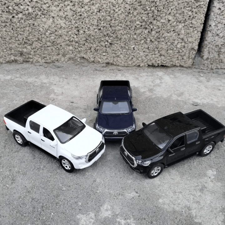 Pull-Back Metal Diecast 4x4 Revo Hilux For Kids (JG2617A-12)